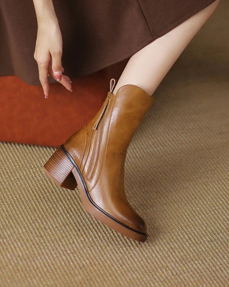 Valorine | Botte en cuir noire avec un talon confortable, élégante et intemporelle