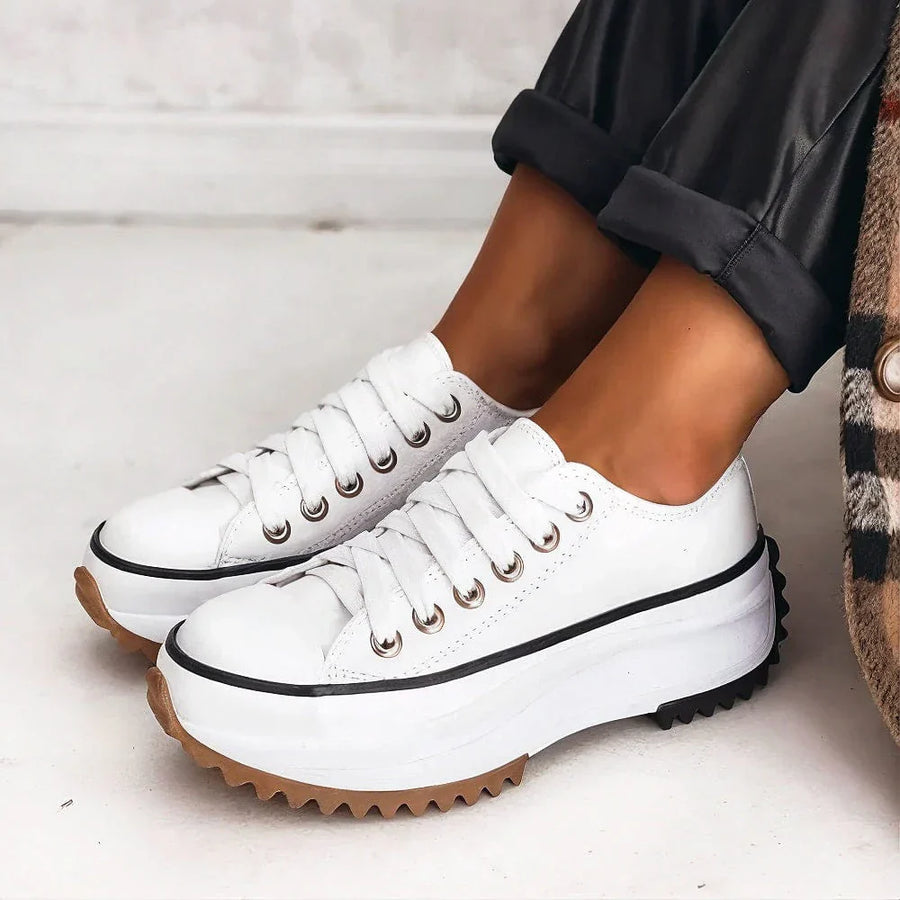 Rousseau Paris | Debbie