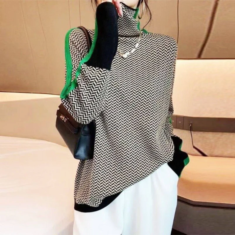 Thaïsanne | Graphic Turtleneck Sweater